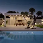 Villa Anastasia - 2 Bedrooms & Heated Pool, By Zantewize