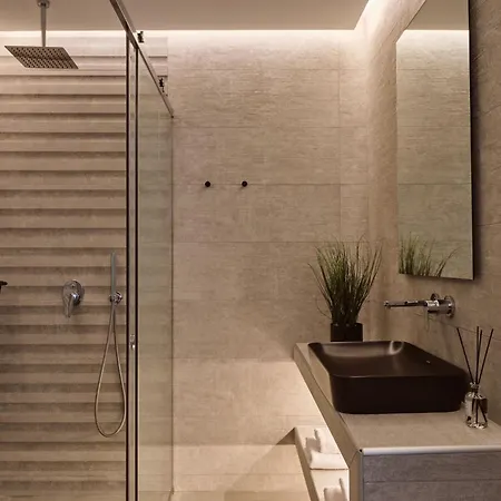 Villa Anastasia - 2 Bedrooms & Heated Pool, By Zantewize